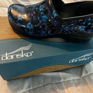 Dansko professional night bloom patent  nursing shoes